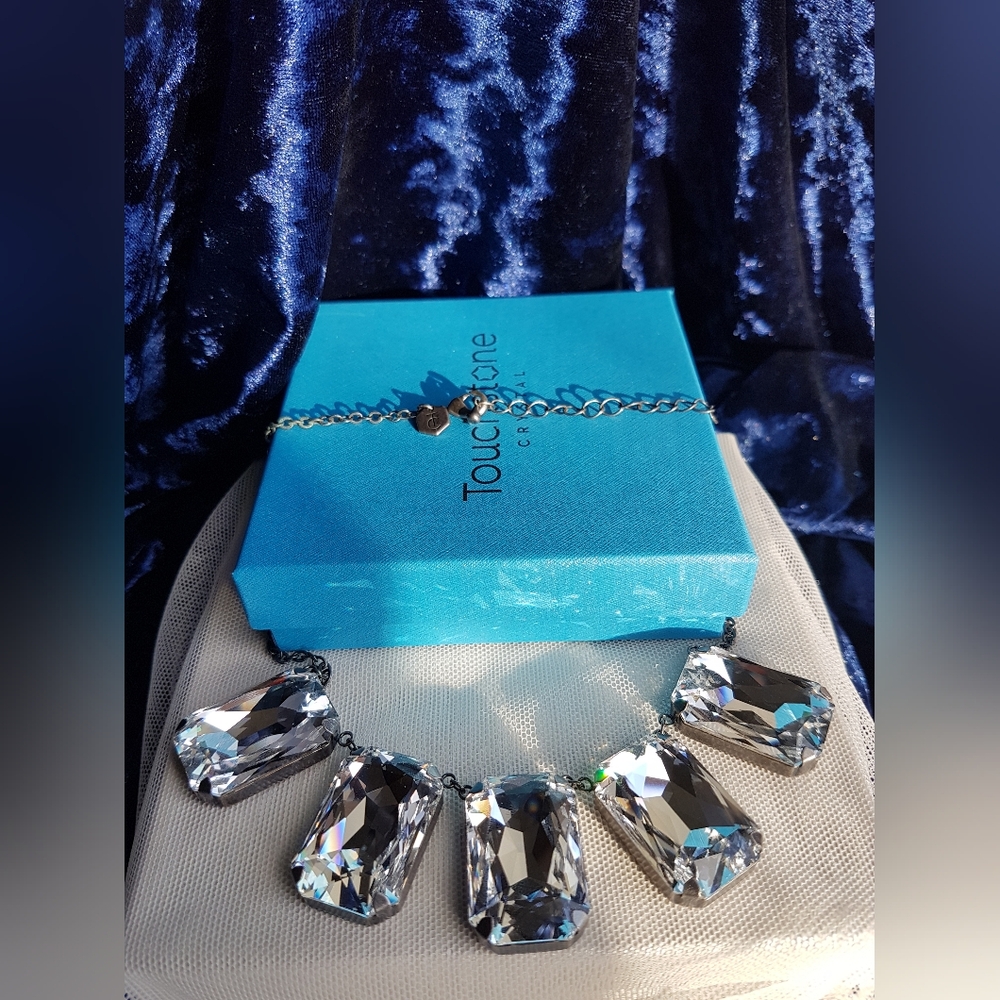 AUTHENTIC Swarovski Touchstone Contemporary Statement Necklace - Picture 8 of 16